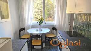 Sajam - Upravo renoviran 2.0 stan u Vintage stilu