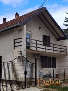 Jednospratna kuća u Vrdniku