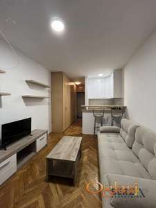  ODLIČNA GARSONJERA NA NOVOJ DETELINARI