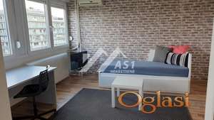 IZDAJE SE JEDNOSOBAN STAN NA LIMANU III ID#4683