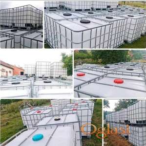 Prodajem plastične IBC cisterne-kontejnere od 1000 l.