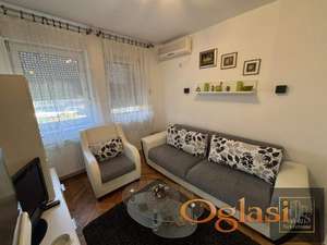 Jednoiposoban stan na Grbavici ! Braće Ribnikar