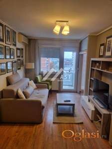 IZDAJE SE DVOSOBAN STAN NA BULEVARU ID#4571