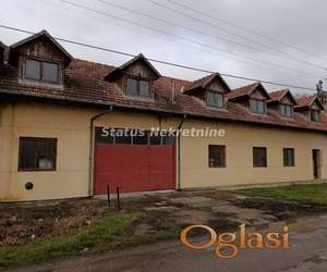 Bačko Gradište-Uknjižen Poslovni Objekat 434 m2 u blizini Bisernog ostrva pogodan za Adaptaciju u Apartmane-065/385 8880