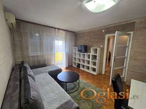 Novi Sad - Bulevar Oslobođenja - dvosoban stan - nije pet friendly - odmah useljivo - 450 eura