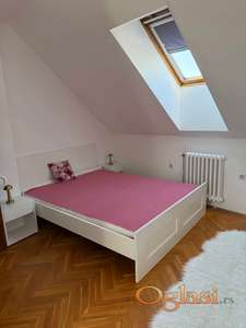 Lep dupleks u širem centru grada