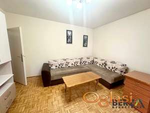 KOMFORAN DVOSOBAN STAN NA AVIJACIJI, ULICI VESELINA MASLEŠE