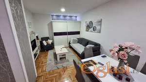 Dvosoban - 59m2 - Bulevar !