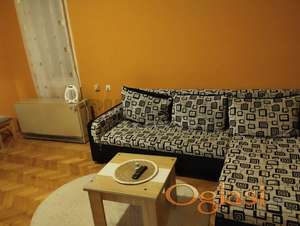 Izdaje se odličan stan u blizini Medicinskog fakulteta, 46m2