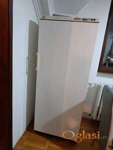 Uspravan Bosch zamrzivac