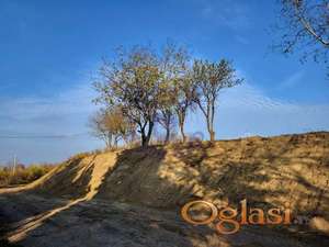 Gradjevinski plac u Banstolu!