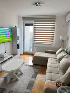 LEP STAN,MALI TROŠKOVI,PARKING