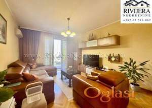 Na prodaju dio dvojne kuce u Skaljarima Kotor