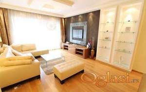 Izdavanje stanova Beograd-Cetvorosoban stan,garaza