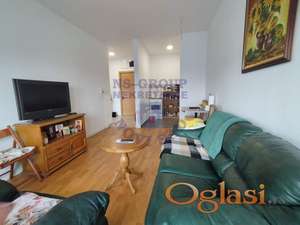 Dvosoban stan na Novom Naselju!