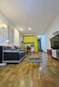 Vračar - Hram 30m2+18m2 (ter)