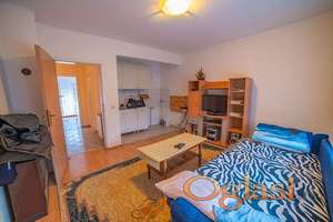 Kuća u centru Sremske Kamenice