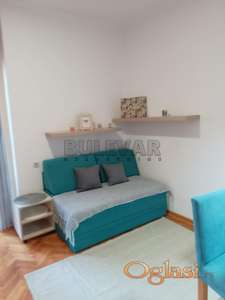 Izdaje se odličan jednoiposoban stan u centru, 36m2