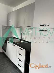 Izdaje se potpuno opremljen dvosoban stan na Petrovaradinu.
