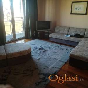 Povoljan dvosoban stan na TOP lokaciji, 52m2