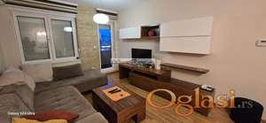 NOV 2.0 stan u centru Žarkova