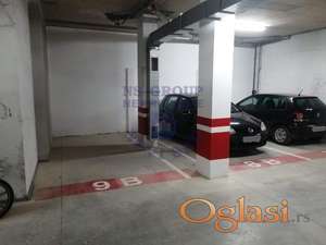 Garaža na Petrovaradinu