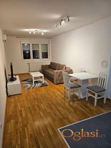 KEJ IZDAJE SE JEDNOIPOSOBAN NAMEŠTEN STAN