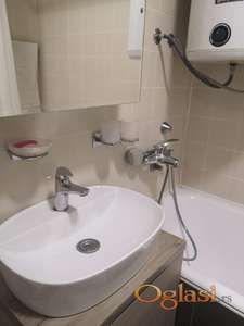 Od 1.1.2026.god. Izdajem lep, kompletno namešten, uredan i svetao dvosoban stan