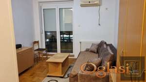 Odlična garsonjera na Grbavici ! Braće Ribnikar