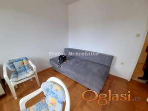 Garsonjera u centru Novog Sada, 24 m², 3. sprat