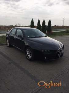 Alfa Romeo 159 hauba