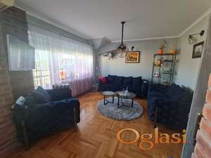 Prodajemo trosoban stan u blizini Ekonomske škole