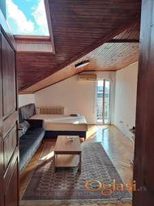 Izdaje se stan u centru grada