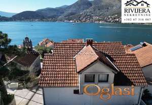 Na prodaju dvojna kuca Tivat