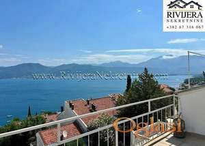 Na prodaju jednosoban stan sa panoramskim pogledom na more Krasici Tivat