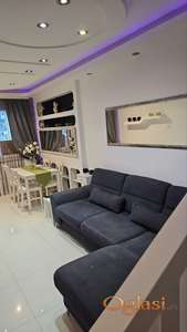 Prodajem kompletno namešten stan kod socijalnog