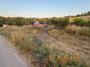 Plac u Sremskoj Kamenici,792m2