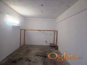 GARAŽA U STEVANA MOKRANJCA