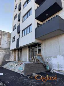 Prodaje se poslovni prostor u centru Kragujevca- luksuzna lokacija, 95,12 m2, prizemlje