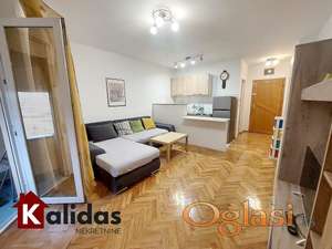 Novi Sad, Bulevar oslobođenja, 26 m2, namešten stan, idealno za iznajmljivanje!