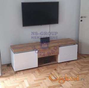 Izdaje se lepo nameštena garsonjera od 28m² na odličnoj lokaciji, u neposrednoj blizini Bulevara Oslobođenja.