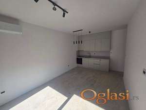 Izdaje se nov do sada neuseljavan stan sa garažnim mestom u Radničkoj ulici - 800 eura