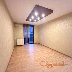 Kanarevo brdo, kod OŠ ,, Djura Jakšić'', uknjižen ID#2609