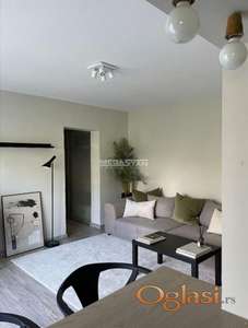 Crveni krst, lux, namešten