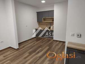 Izdaje se četverosoban stan kao poslovni prostor u Centru ID#6294