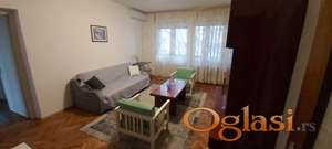Izdajem namešten dvosoban, konforan stan sa 3 ležaja