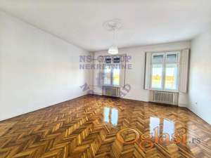 Izdaje se prostran, kompletno renoviran troiposoban stan od 136m² na keju, na izuzetnoj lokaciji.