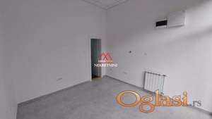 Nov lokal - 20m2 - Centar