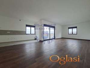 ~  Komforan četvorosoban stan na Popovici ~