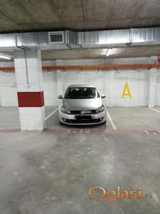 Garazno mesto u centru Temerina